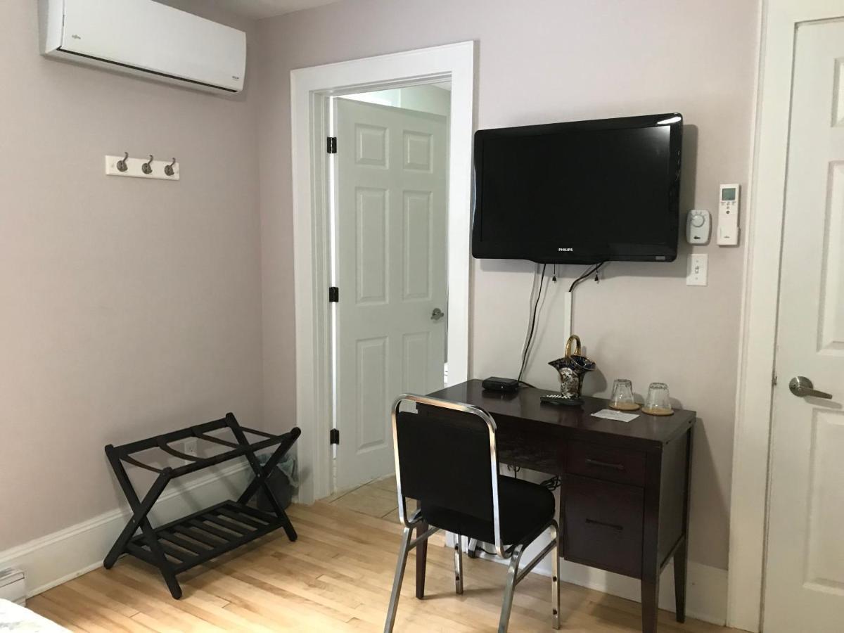 Big Axe Bed & Breakfast Otis 외부 사진