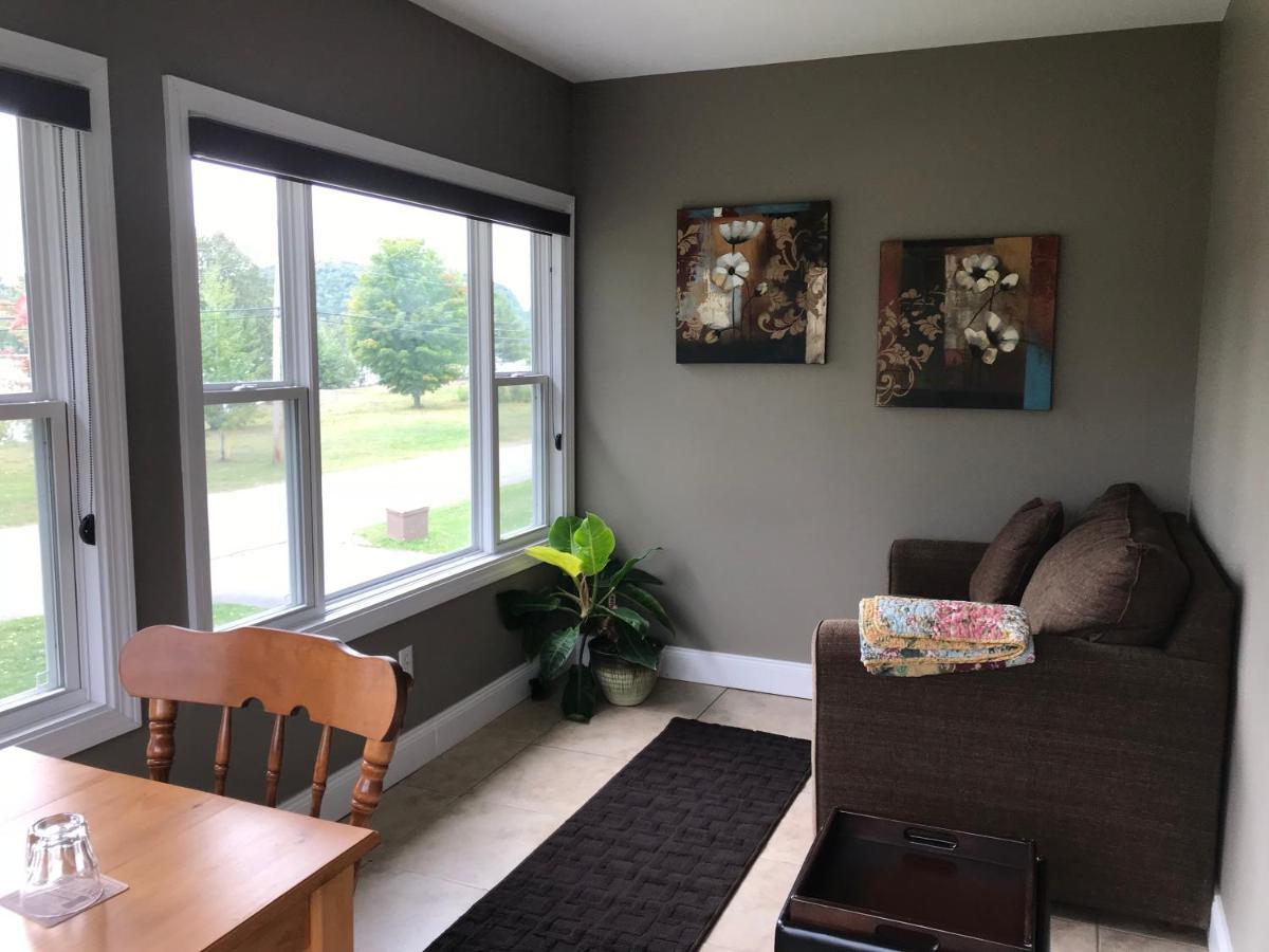 Big Axe Bed & Breakfast Otis 외부 사진