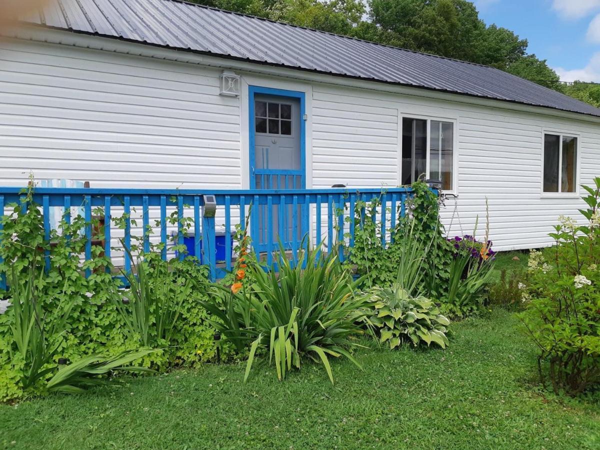 Big Axe Bed & Breakfast Otis 외부 사진