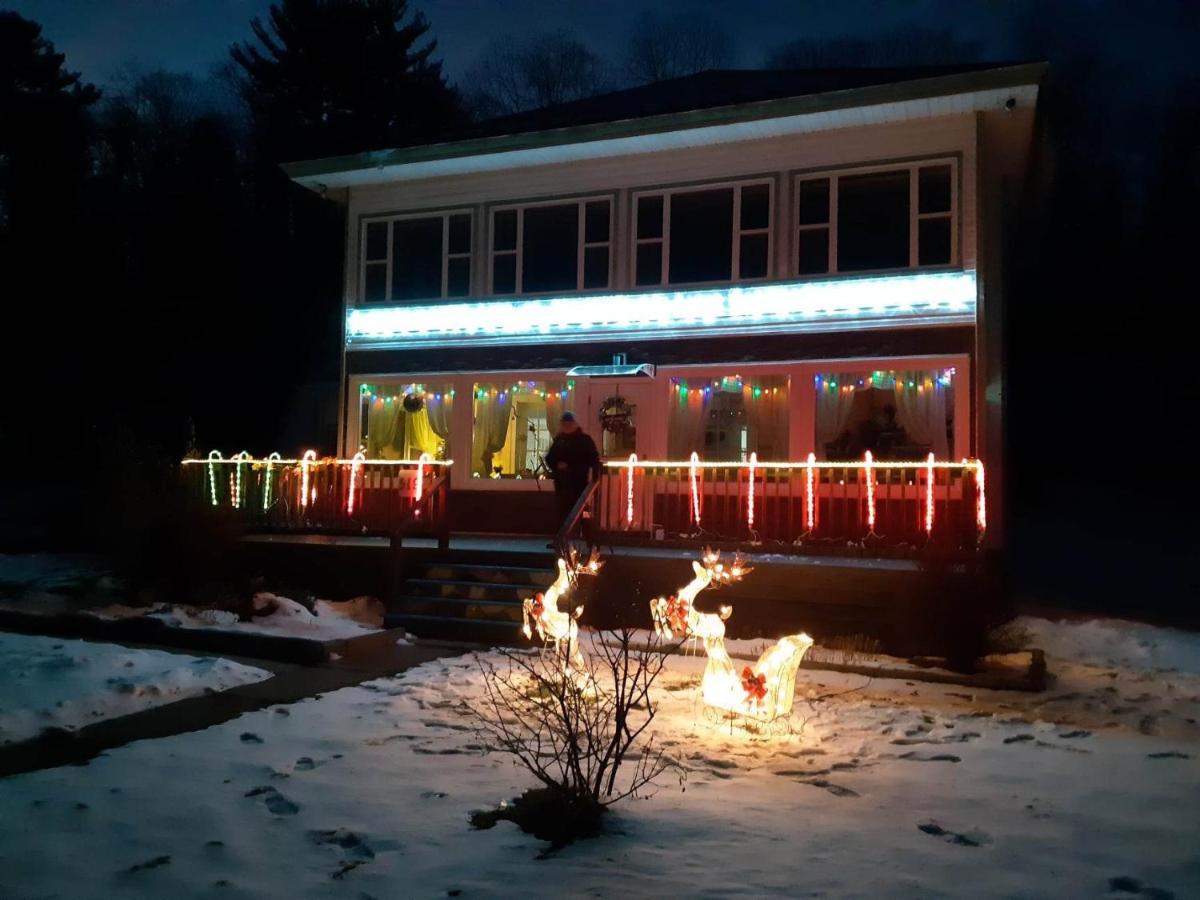 Big Axe Bed & Breakfast Otis 외부 사진
